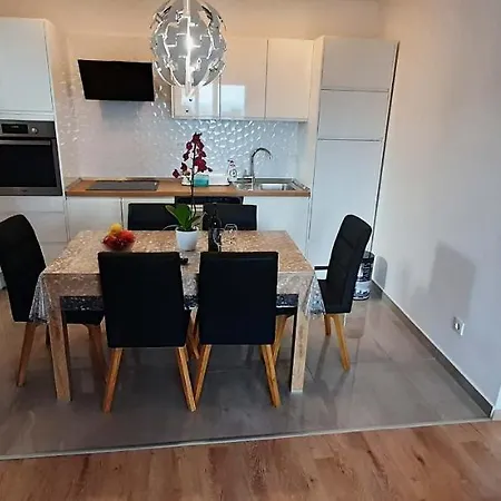Penthaus N&m Baska Voda