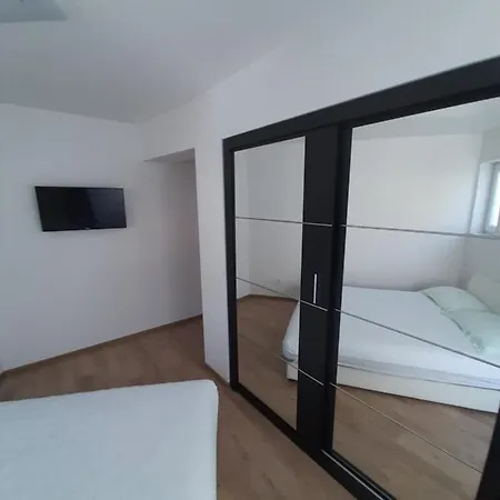 Penthaus N&m Apartment Baska Voda
