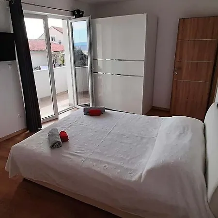 Penthaus N&m Apartment Baska Voda