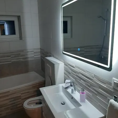Apartment Penthaus N&m Baska Voda